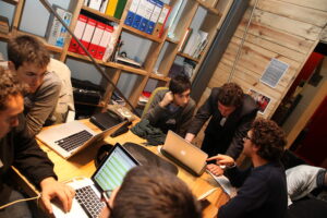 startup 